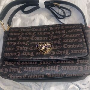 Juicy Couture Crossbody bag NWT SALE ITEM UNTIL 7/5/24🚨🚨